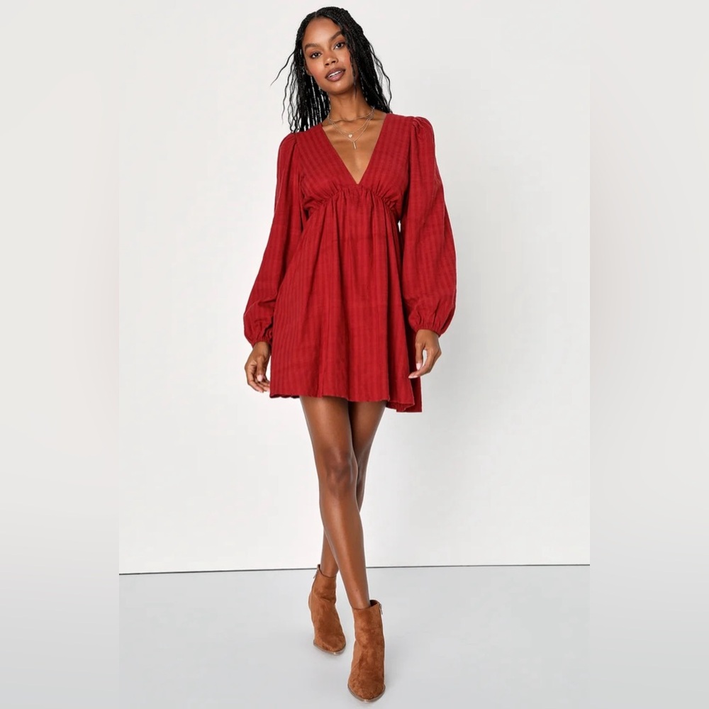 LuLu’s Rust Red Red V-Neck Dress
